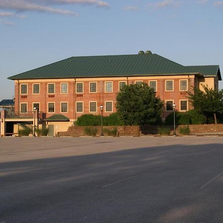 Hotel Bridges Guest Quarters Abbottstown Exterior foto